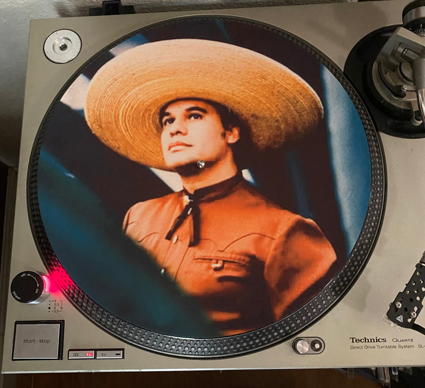 Juan Gabriel- El Divo de Juárez slipmat