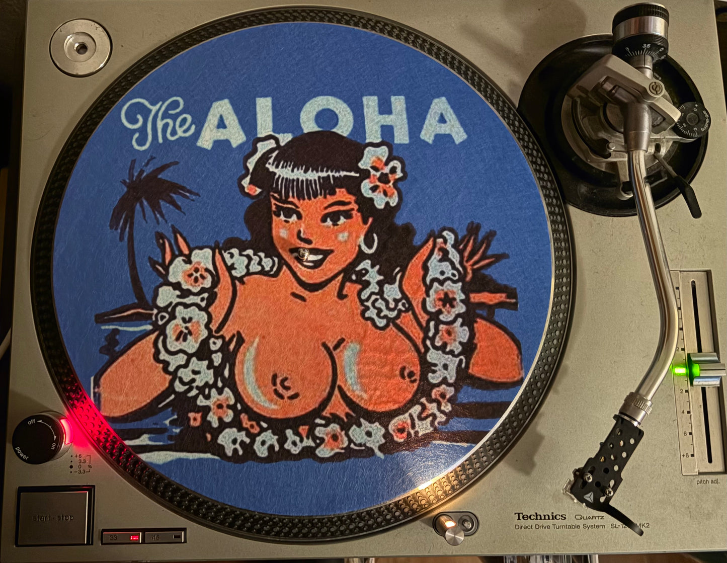 Hawaiian Pinup 12” slipmat