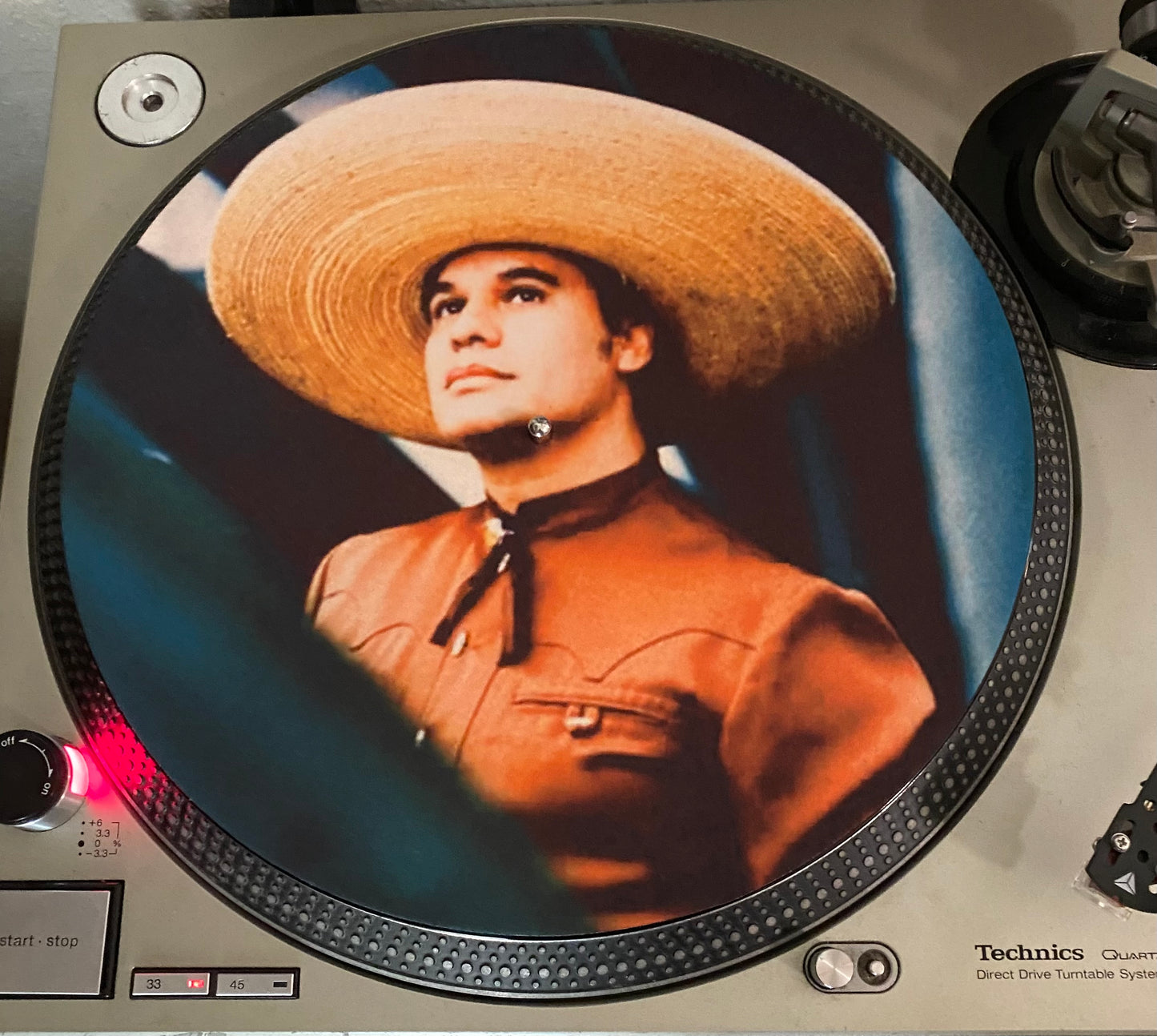 Juan Gabriel- El Divo de Juárez slipmat